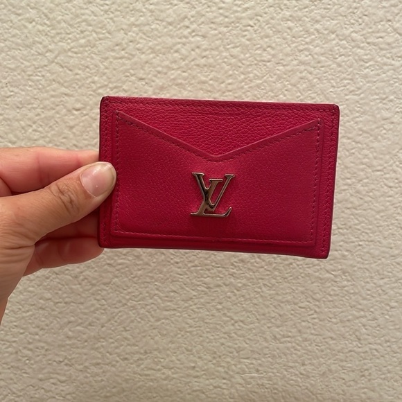 Louis Vuitton Hot Pink Card Holder LV Lock Me​​​​​ - Picture 3 of 13
